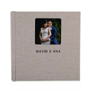 Capa com foto 10×10 cm (10,5×10,5) e goffratura de baixo relevo